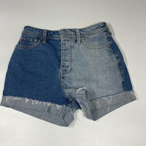 Hollister Ultra High Rise Mom Short 3" Two Toned Button Fly Size 25